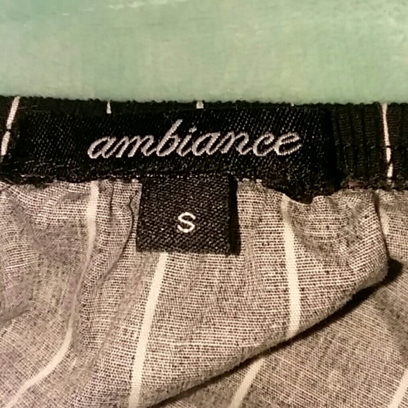 Off The Shoulders Dress - Picture 3 of 3